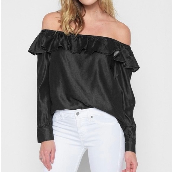 7 For All Mankind Tops - Rare 7FAM 7 For All Mankind Off The Shoulder Top